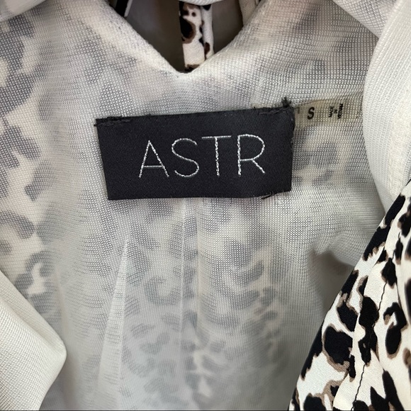 ASTR Dress - Picture 5 of 9